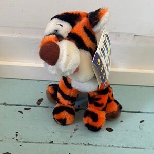 Vintage 1996 Tigger 9” Mattel Inc. The Walt Disney Company